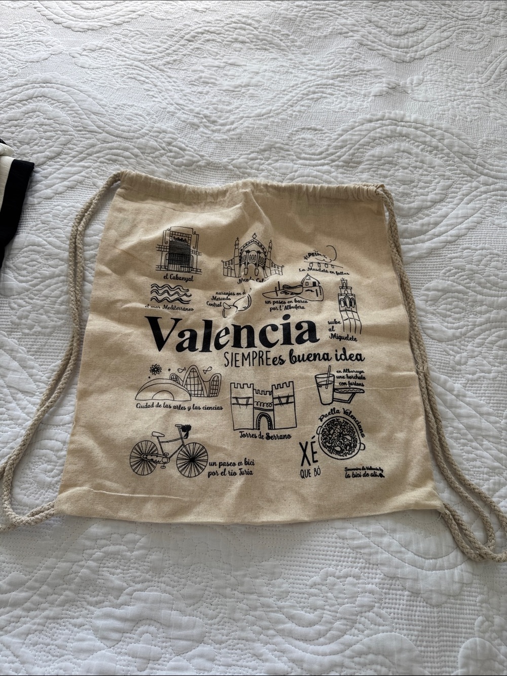 Valencia Canvas Drawstring Bag in Natural